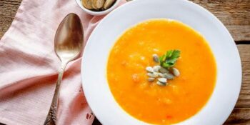 sopa de abóbora com leite de coco