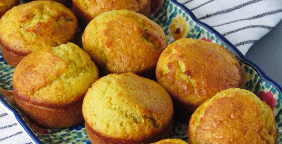 Mini bolo de laranja