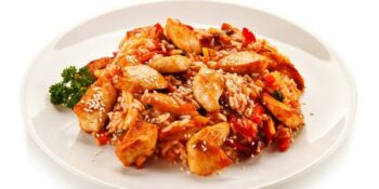 iscas de frango com gergelim