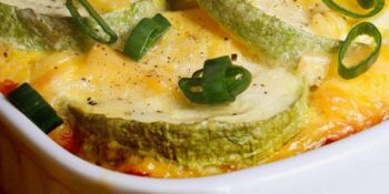 gratinado com abobrinha e queijo
