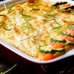 Receita de batata gratinada com carne de porco muito suculenta 🐖