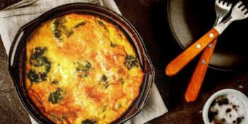 quiche de brócolis e queijo parmesão