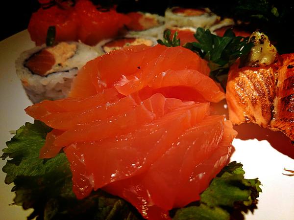 Receita de sashimi de salmão defumado: uma delícia japonesa