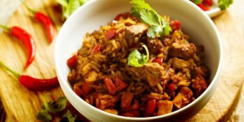 arroz condimentado com carne