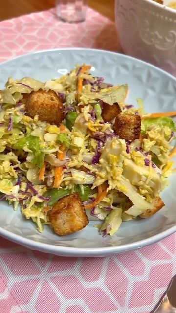 salada com queijo gorgonzola tudo gostoso