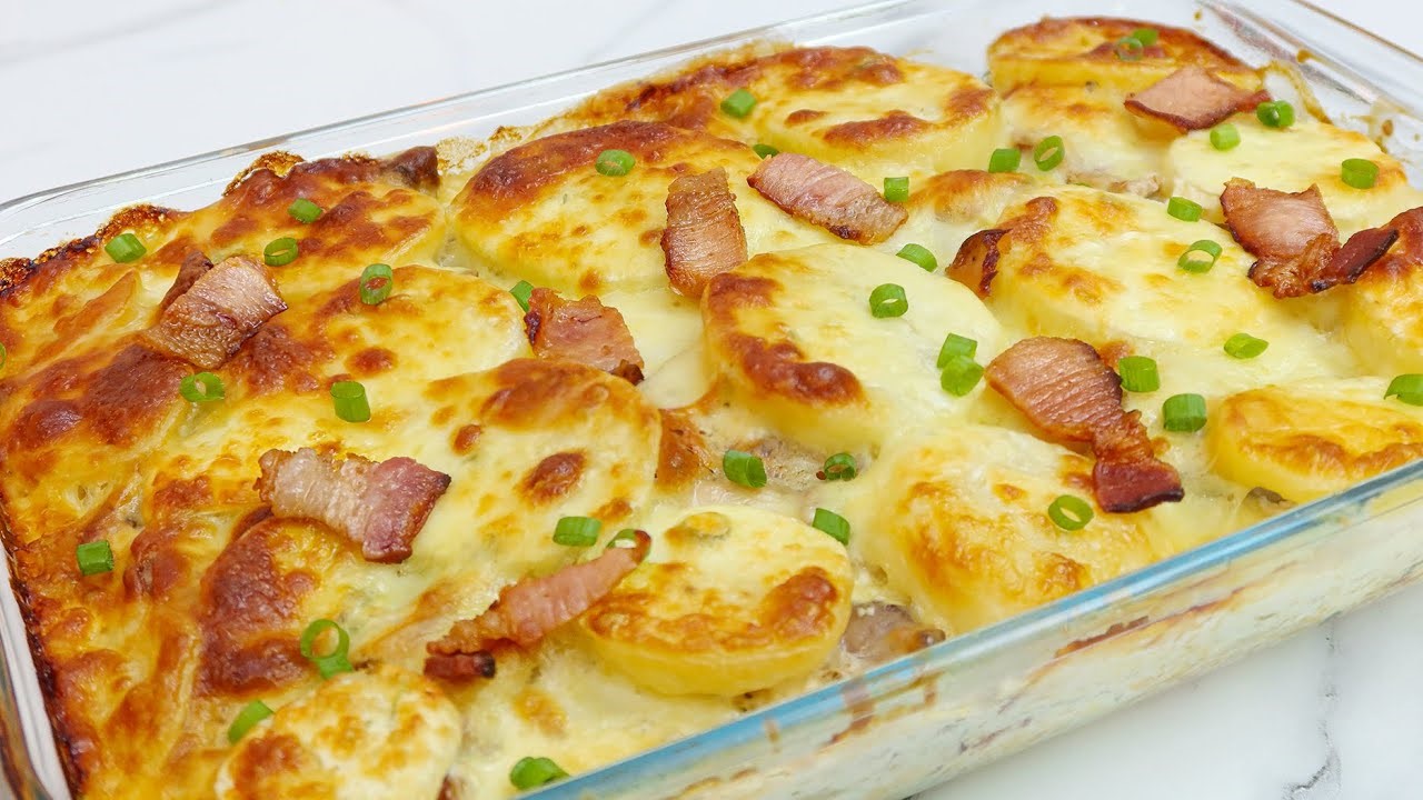 Batata gratinada com bacon e queijo 