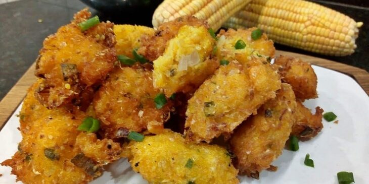 Receita de bolinho de milho verde com muçarela