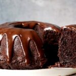 Bolo Vegano de Chocolate - Imagem por Vegan & Colors