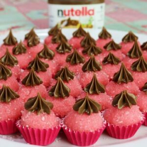 Brigadeiro de Morango com Nutella - Imagem por Bru na Cozinha