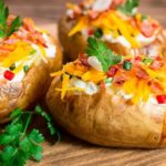 batatas assadas com creme de milho - Imagem por X Supermercados