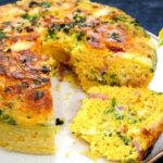 bolo salgado de milho com calabresa e requeijão - Imagem por Receita Culinária