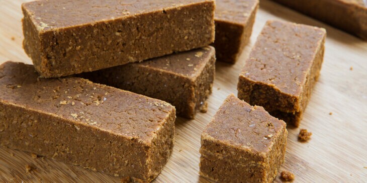 Doce de Amendoim de Corte - Imagem por Conheça Minas na Cozinha