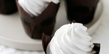 Ganache branca de castanha-de-caju