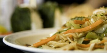 Yakisoba de frango simples
