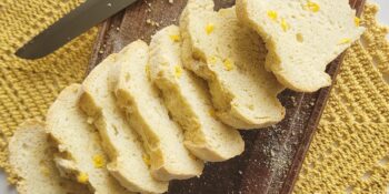 Pão de milho de liquidificador