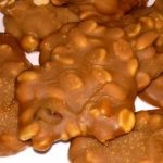 Pé de moleque com rapadura nordestino tudo gostoso