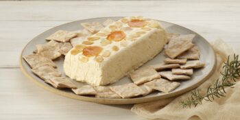Terrine de queijo com damasco