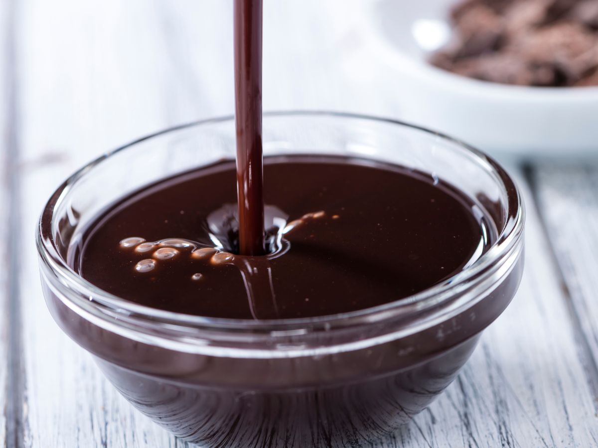 Torta de abacaxi com chocolate