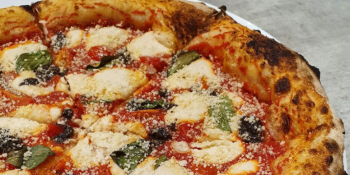 Massa de pizza vegana