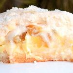 Torta de abacaxi com biscoito champanhe
