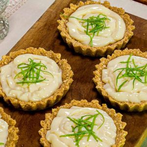 Tortinha de limão pra servir nas festas somente a melhor e mais prática de fazer