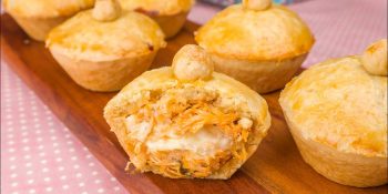 Empada de frango com catupiry