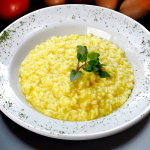 Risoto de alho poró e queijo