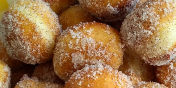 Bolinho de chuva com banana
