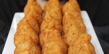 Coxinha de frango com batata no forno