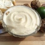 Requeijão vegano de inhame com uma textura tão maravilhosa que vicia