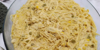 Macarrão ao molho fricassê