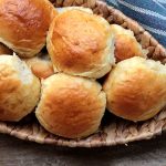 Pão de batata recheado para servir para crianças os melhores salgadinhos