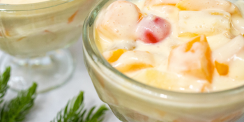 Salada de frutas com leite condensado