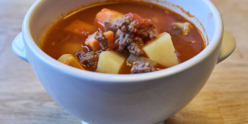 Receita de sopa low carb de carne para emagrecer e secar barriga