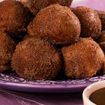 Bolinho de chuva de chocolate pra provar uma versão ainda mais gostosa que a tradicional