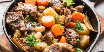 Carne guisada com legumes