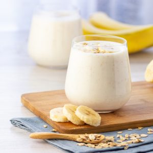Vitamina de banana com whey: receita com as medidas certas para ficar uma delícia