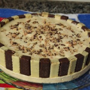 Delicioso pavê de bis com sorvete que é a sensação da internet em praticidade e gostosura