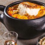 Moqueca de peixe com banana-da-terra que nem os restaurantes conseguem fazer igual