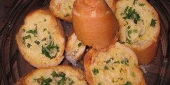 Pão de alho com maionese