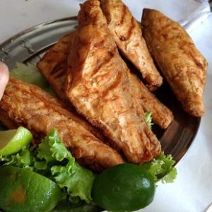 Peroá frito que fica tão sequinho que parece ter vindo direto do Sudeste brasileiro