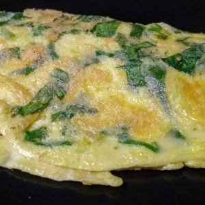 Crepioca de espinafre que é a mais perfeita para fazer no seu café ou lanche rápido