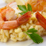 risoto de camarão com alho poró