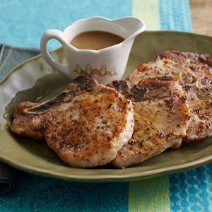 Bisteca ao molho muito fácil para quem gosta dela bem molhadinha e suculenta