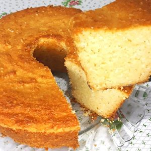 Bolo de macaxeira com trigo