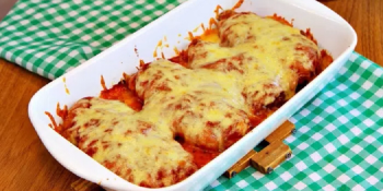 Filé de frango à parmegiana