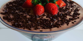 Taça da felicidade de chocolate