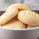 Biscoito de maizena com leite condensado fácil: faça para as crianças e elas vão amar