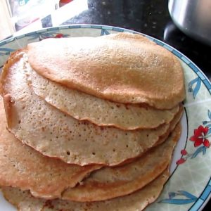 Panqueca fit muito prática e tão deliciosa que você vai querer fazer sempre