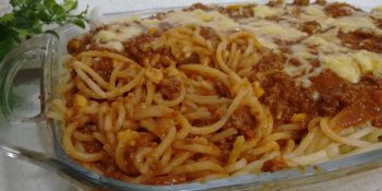 Macarronada com carne moída